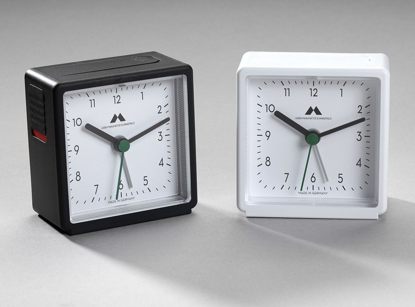 UTS Uhrentechnik Schwarzwald alarm clock with quartz movement